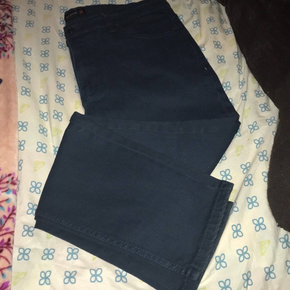 Victorious Navy Blue Men’s Loose fit Jeans!